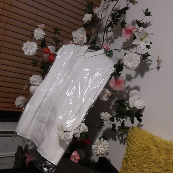 5 ADORABLE  SIMON JERSEY WOMEN (SIZE 24)WHITE BUTTON DOWN SHIRT $40 EACH - Picture 3 of 3